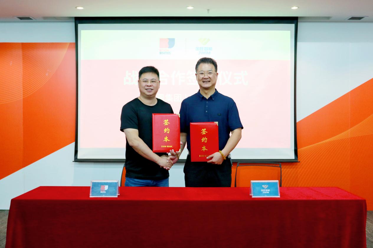 20221103021348_84809